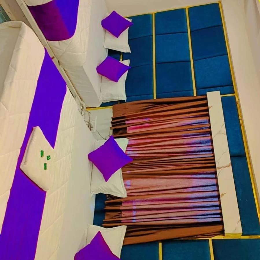 אחמדאבאד Hotel Karnavati מראה חיצוני תמונה
