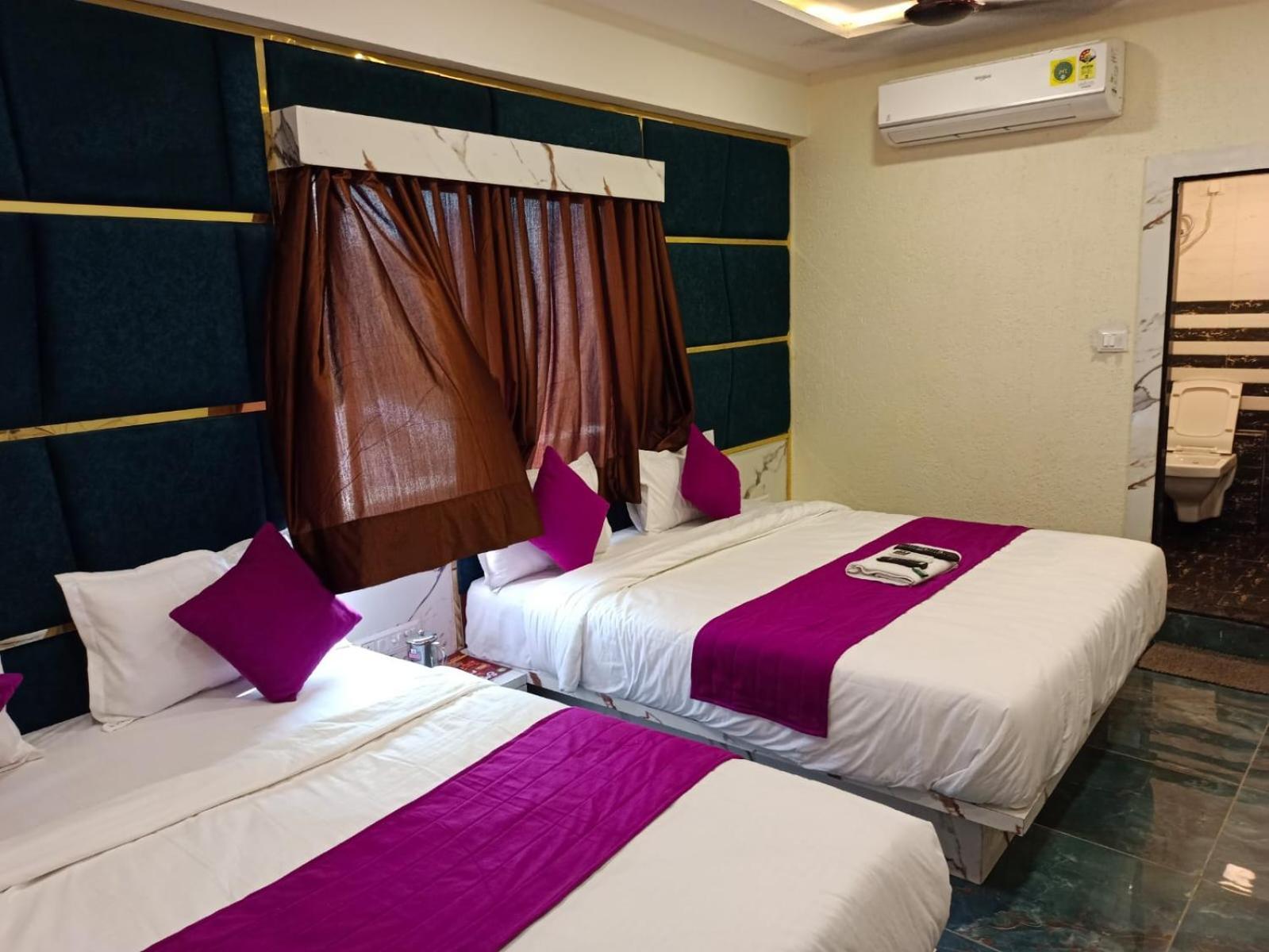 אחמדאבאד Hotel Karnavati מראה חיצוני תמונה